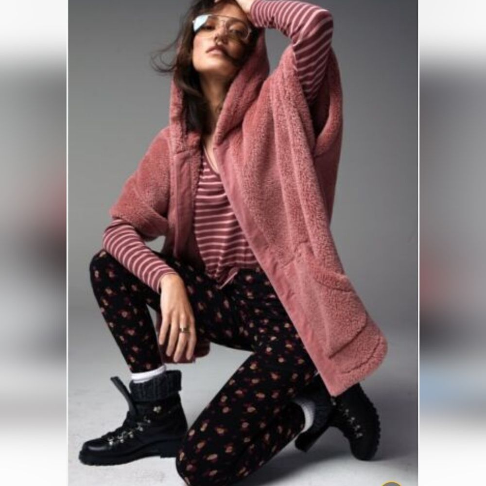 Cabi Cozy Sweet Girly Oversized Teddy Jacket Size‎ Small Fall And Winter Fashion